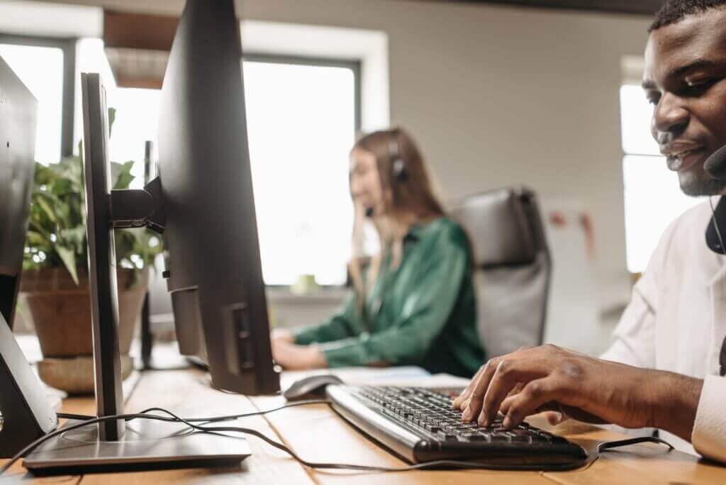 customer advocacy language